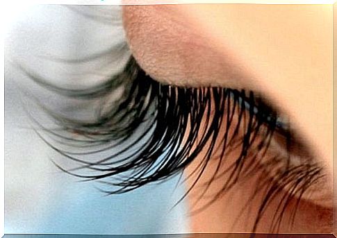 13 tricks for long and full eyelashes