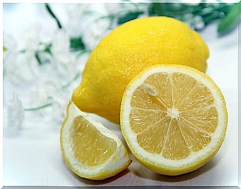 Lemons on the list of foods that cleanse your liver