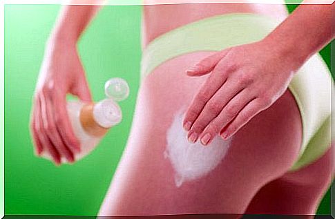 Anti-cellulite treatments with vinegar applied on the thighs