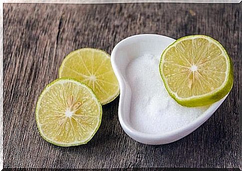 Salt and lemon as remedies to prevent underarm sweating