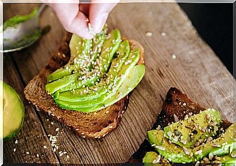 Ideas for a hearty breakfast with avocado