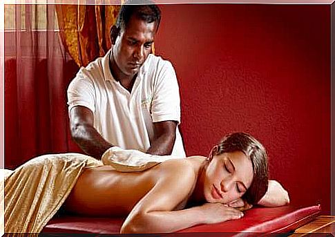 Massages can relieve back pain