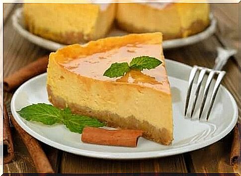 Slice the cheesecake until the coloda without baking