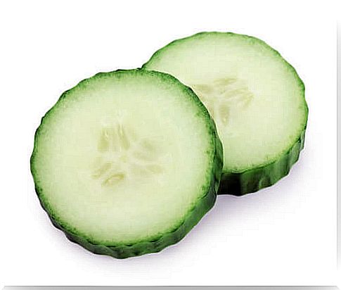 Fights fluid retention with cucumber