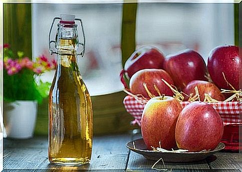 Apple cider vinegar as an effective remedy for hiatal hernia