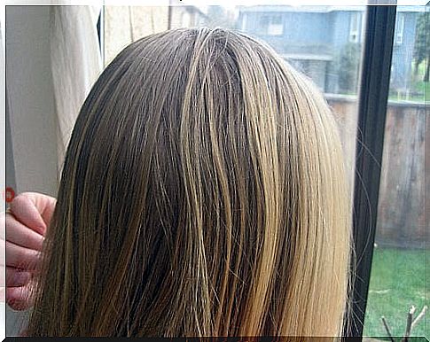 How to lighten your hair color with natural tricks