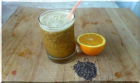 Juice for natural bowel cleansing with organic ingredients