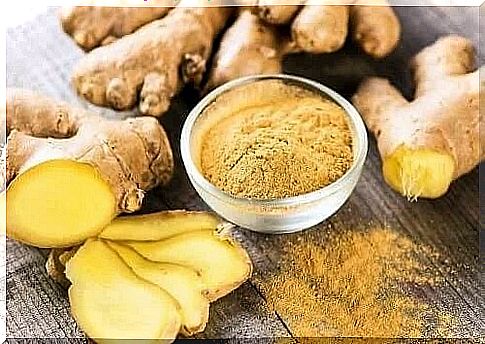 Raw ginger and powder