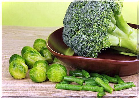 Broccoli and cabbage are vegetables with anticancer properties